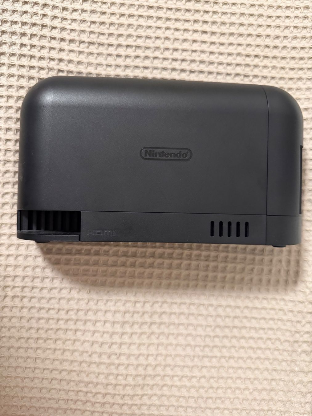 Nintendo Console: Console Nintendo Switch 2 avec accessoires occasion – Nuovo (secondo la descrizione) da Delémont venduto da m7z_rfl6 1