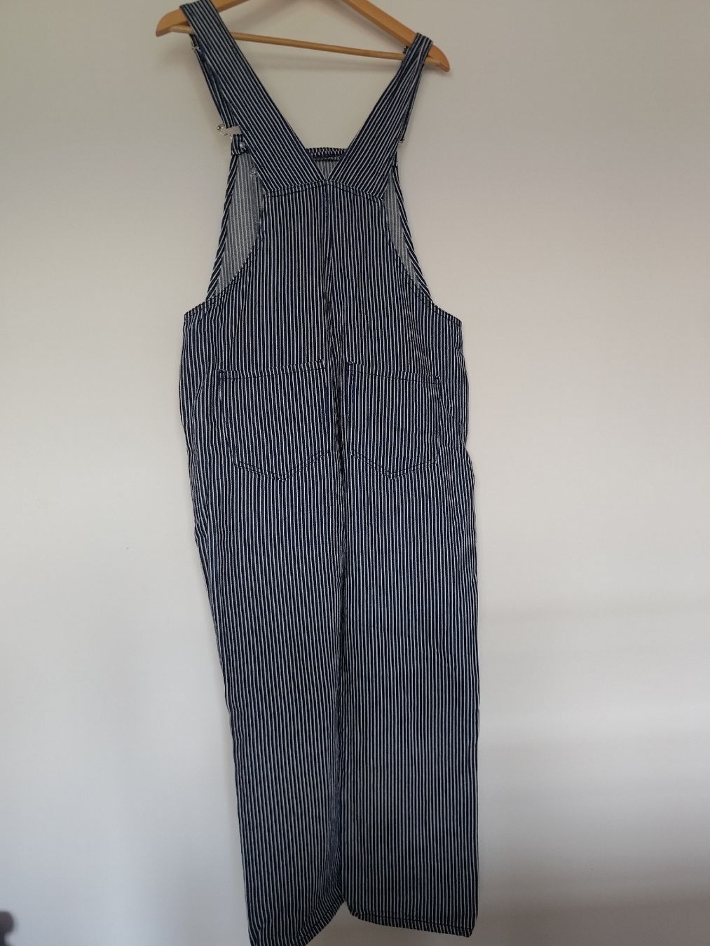 Pull&Bear Pantaloni: Latzhose von Pull and Bear – Usato da Elsau venduto da ama_ph5x 1