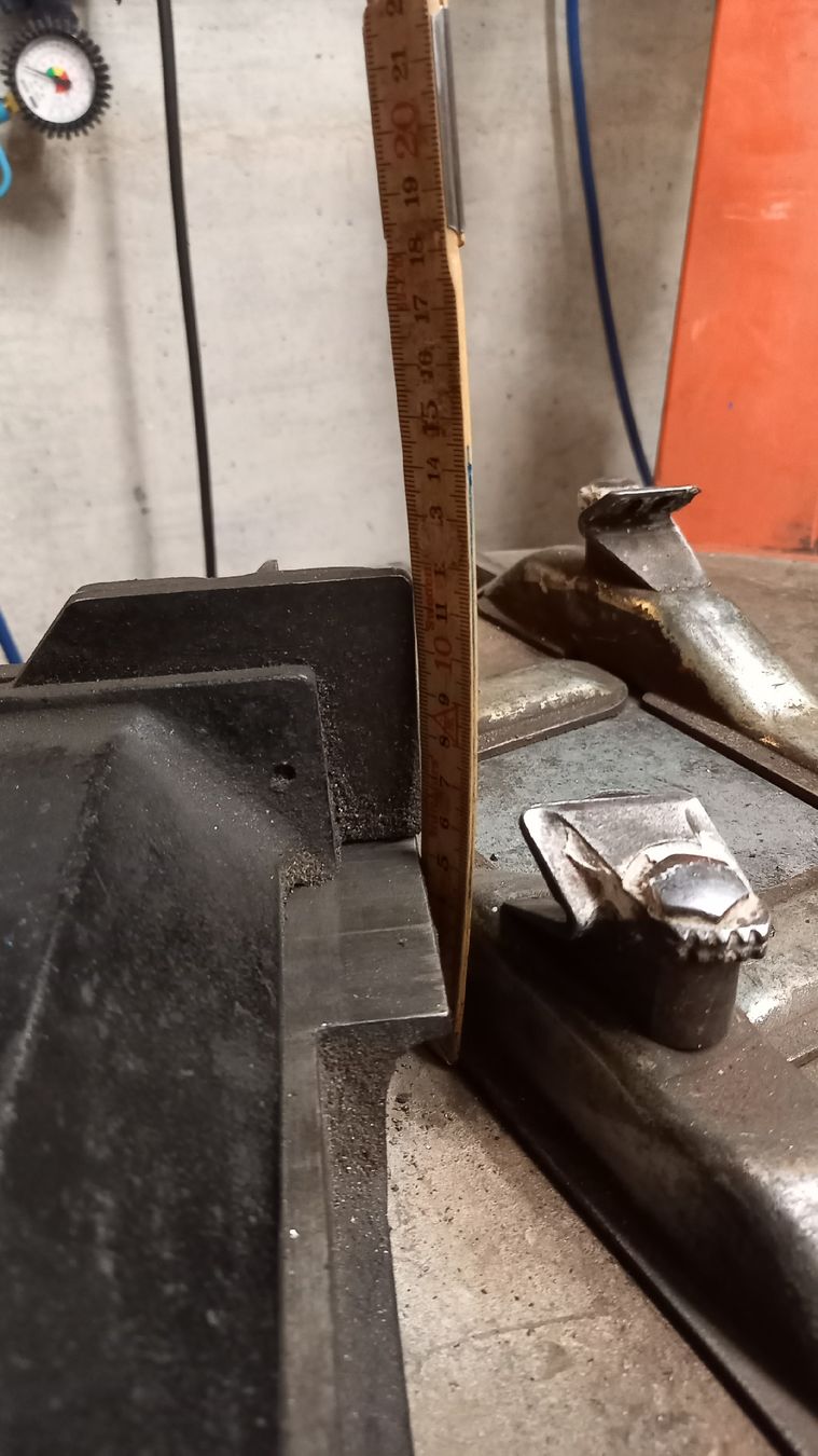 Altro per industria metallurgica: Schraubstock von Bandsäge – Usato da Escholzmatt venduto da paedy86 3