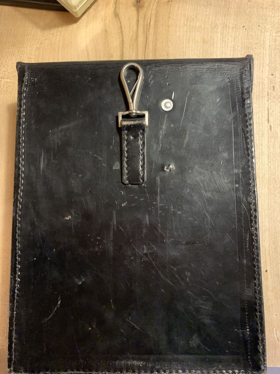 Schweizer Armee Borse: Ledertasche CH Armee schwarz – Usato da Dotnacht venduto da 007ym 1
