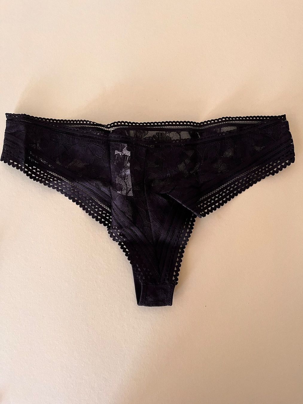 Passionata Altra biancheria intima: String, PASSIONATA, Grösse 42, Schwarz mit Blumenmuster – Nuovo e nell'imballaggio originale da Rudolfstetten venduto da gst_g7xl 2