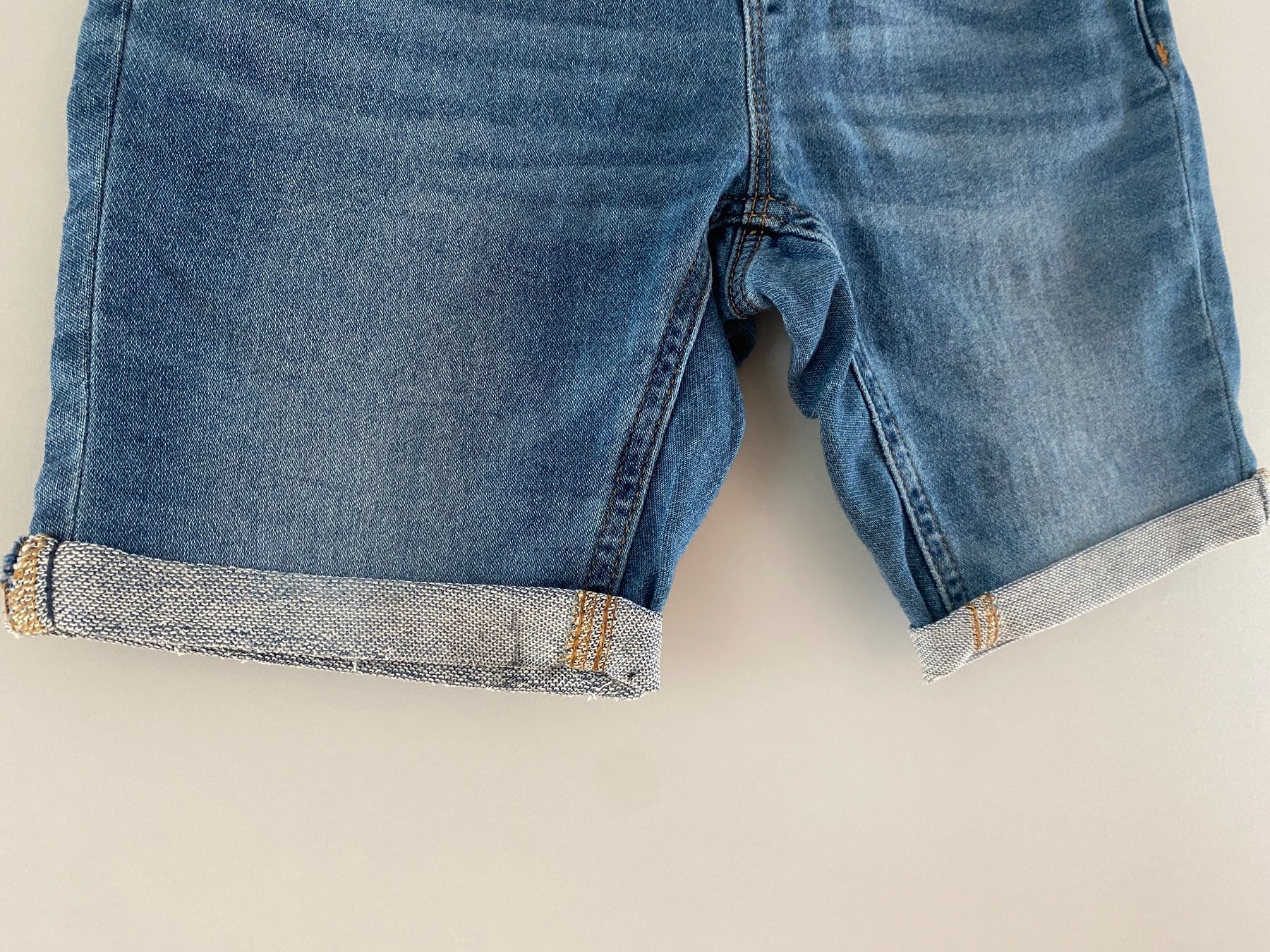 C&A Hosen: Shorts bermudas Grösse 134 – Gebraucht aus Glattbrugg von riseca 1