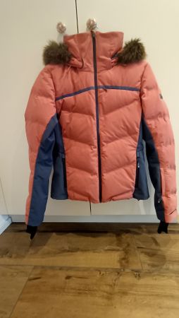Roxy snowstorm Skijacke Grösse S  dusty cedar Top Zustand