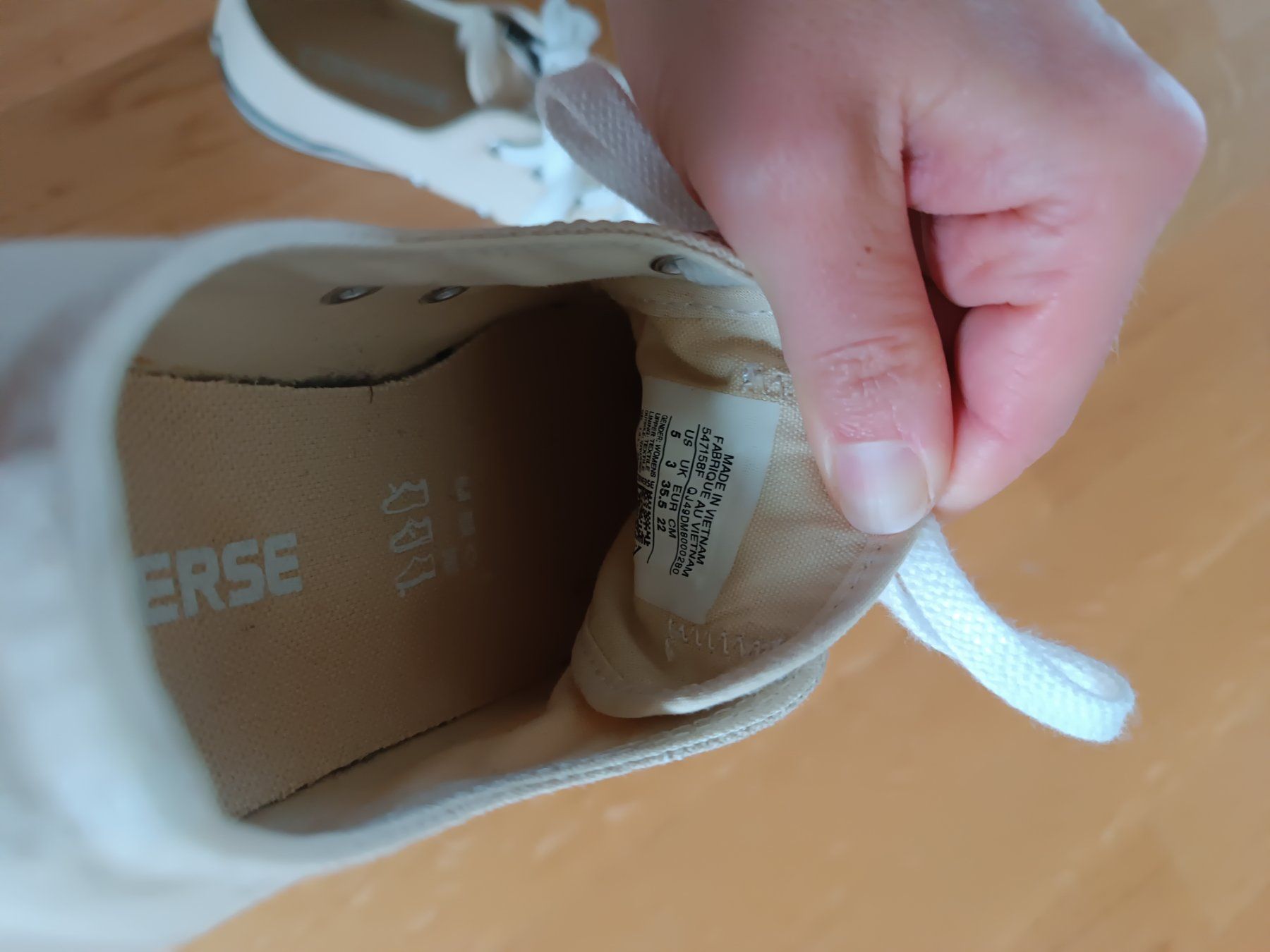 Converse Scarpe da donna: Converse All Star, Beige, Gr. 35.5 – Usato da Luzern venduto da sim_lqq2 2