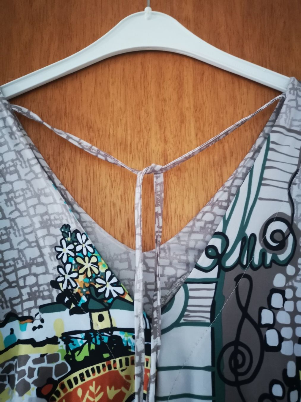 Tuniche: Blouse originale et colorée, Taille M – Usato da Courtepin venduto da Fin_dj7p 6