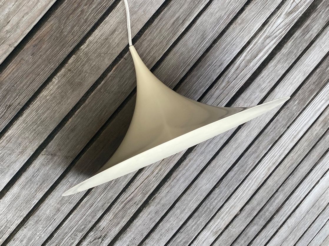 Lampadari & plafoniere: Deckenleuchte, "Semipendel" Trompetenleuchte Designklassiker – Usato da solothurn venduto da soko75 4