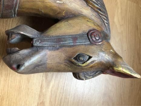 Figuren: Antikes Karusellpferd – Gebraucht aus Bauma von Urklang 5