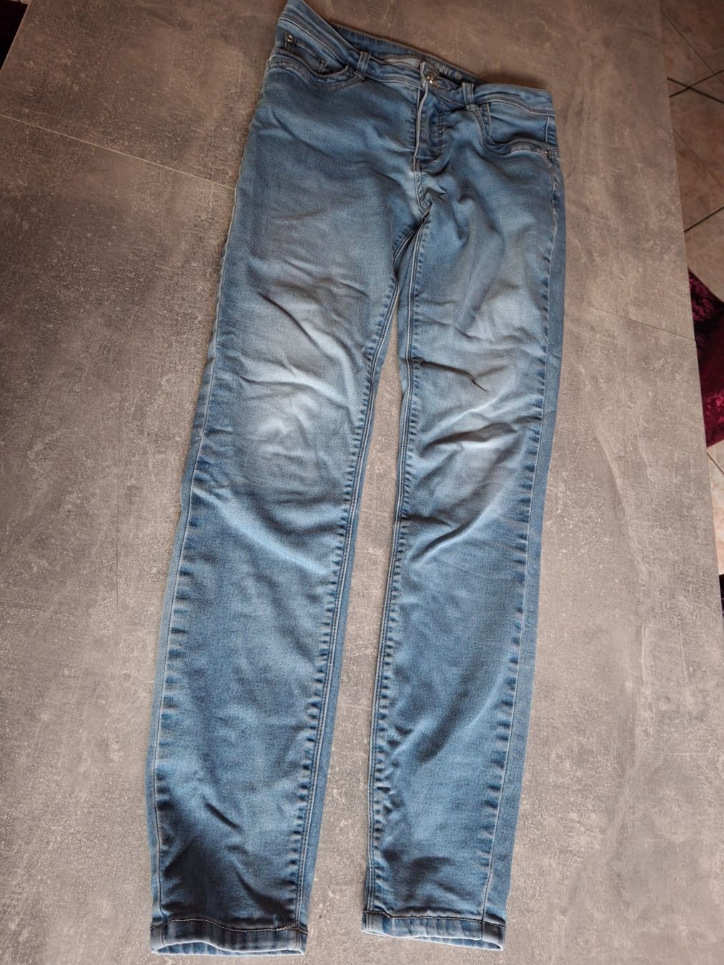 C&A Jeans: Pantalon jeans taille 34 marque C&A 65% coton – Gebraucht aus Villiers von san_jn5w