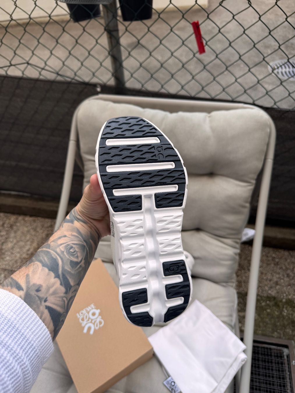 On Scarpe da uomo: ON x LOEWE Cloudtilt Sneaker – Nuovo e nell'imballaggio originale da Bülach venduto da Giuseppe99 3