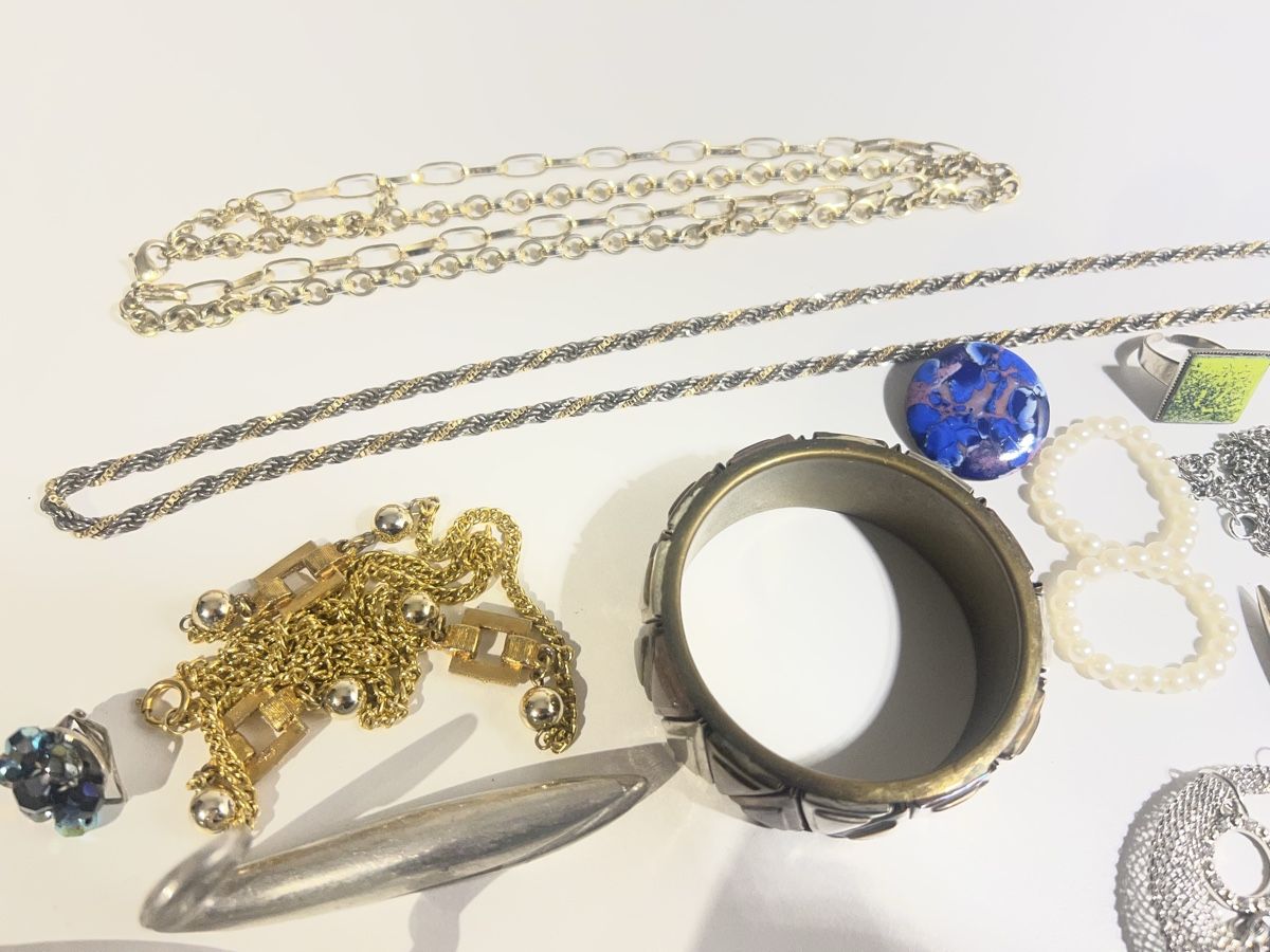 Sonstiger Schmuck: Lot de bijoux anciens – Gebraucht aus St-Pierre-Clages von ste_xk6p 3