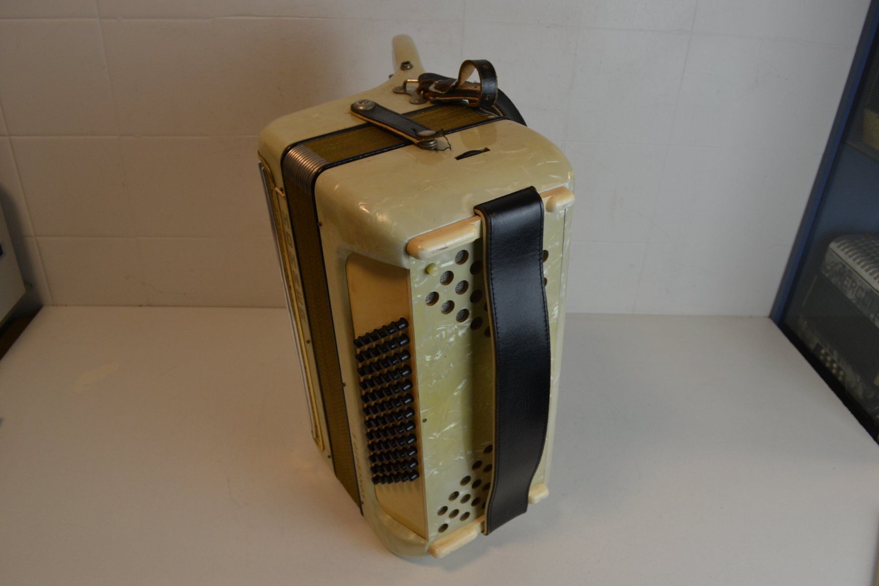 Hohner Musikinstrumente: Akkordeon chromatisch Hohner Concerto II – Gebraucht aus Zürich von baumusik 8