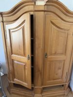 Bodenseeschrank Mod. 5605 Nussbaum hell guter Zustand