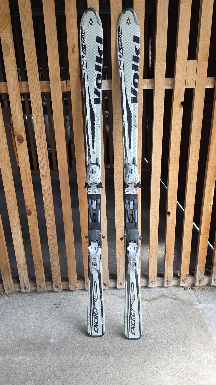 Völkl Sci: Volkl Energy Ski Länge 156cm Radius 13,7m  – Usato da Oberdorf NW venduto da Chiky_24