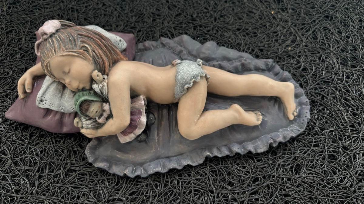 Figuren: Elisa Figur Liegend, Nummeriert 534/5000 Top! – Neu (gemäss Beschreibung) aus Seltisberg von fam_g7bq