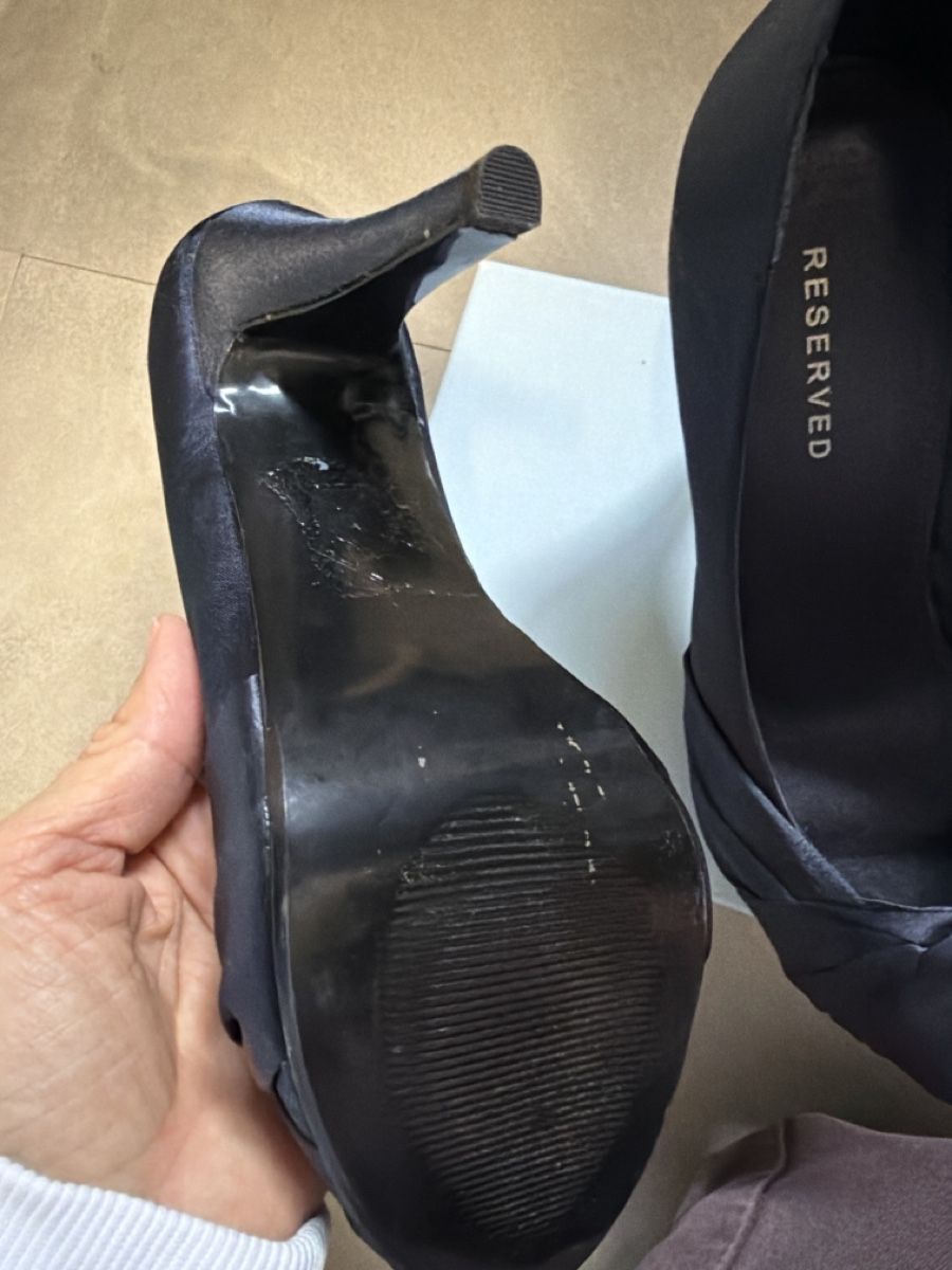 Scarpe da donna: Pumps satin 39 – Nuovo (secondo la descrizione) da Däniken SO venduto da NBdesign 3