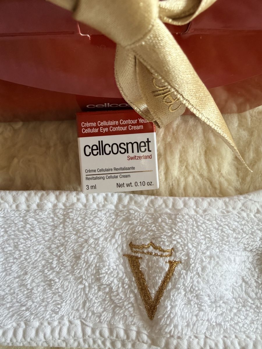 Cellcosmet Cura del viso: Crème cellcosmet et bandeau Valmont – Nuovo e nell'imballaggio originale da Lausanne venduto da Meganelausanne 1