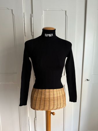 Langarmshirt schwarz mit Stehkragen XS