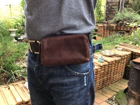 Gürteltasche aus Leder, Top Zustand, wie neu!