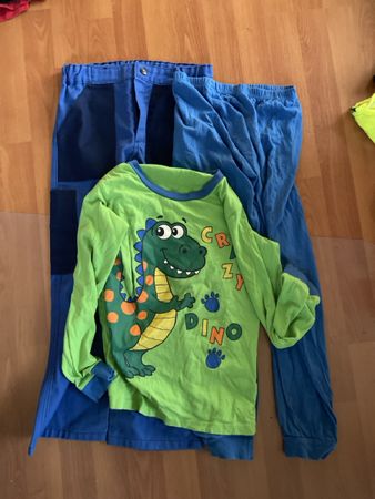 Kleider Pyjama 128