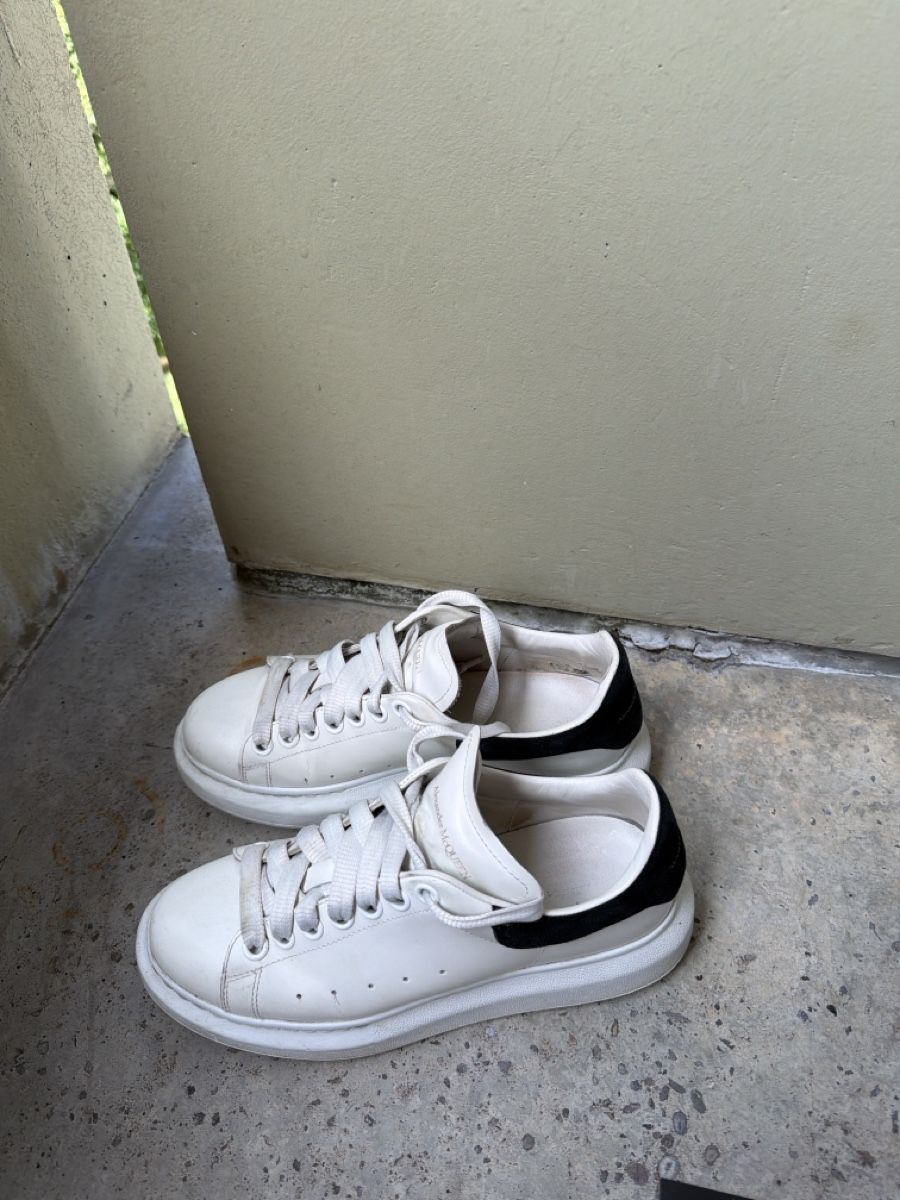 Alexander Mcqueen Chaussures hommes: Alexander McQueen Sneaker Grösse 38.5 – D'occasion à Richterswil par nufian005