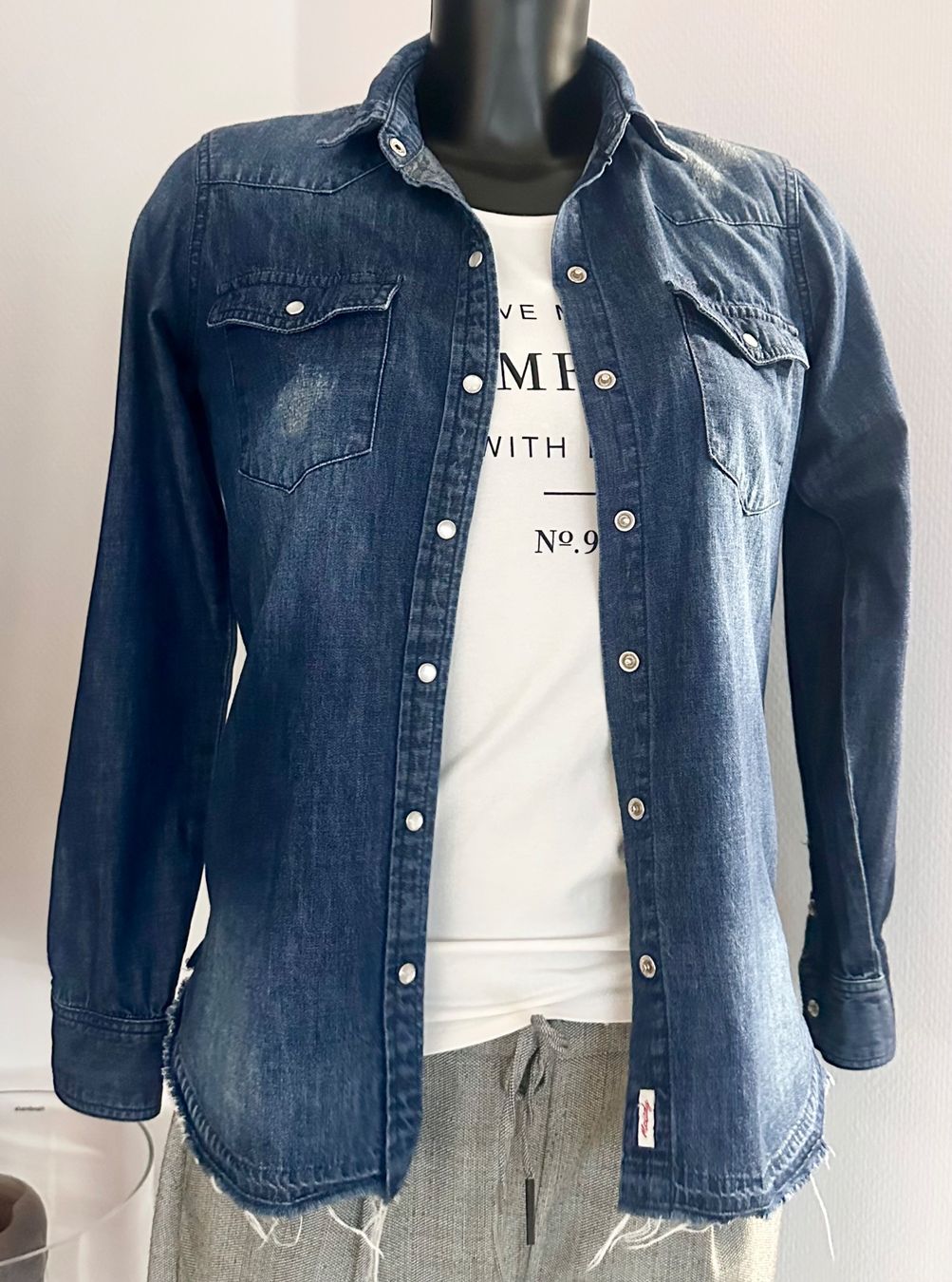 Blusen: TOP - Gr S MC LADY Jeanshemd blau – Gebraucht aus Rickenbach b. Wil von sunneschii_ 1