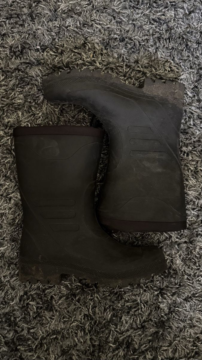 Scarpe da uomo: Regenstiefel Schwarz grösse 40 – Usato da Wengen venduto da Kienzler240509
