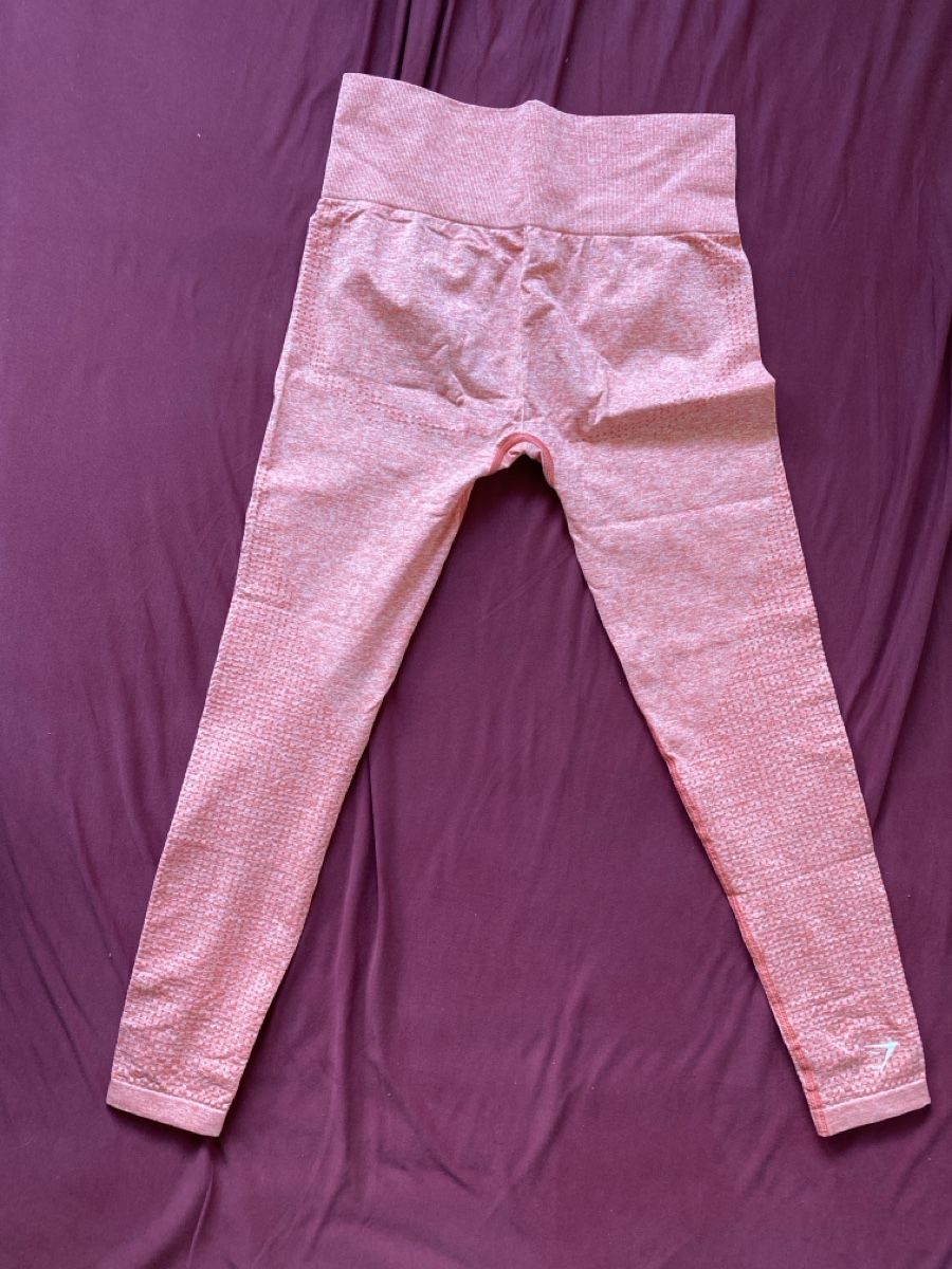 Gymshark Leggings: Legging gymshark rose taille S , neuf  – Nuovo (secondo la descrizione) da Rubigen venduto da cam_drb7 1