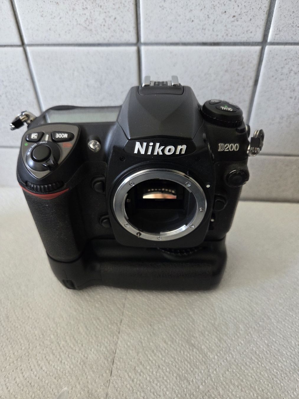 Nikon Fotocamera: Nikon D200 Spiegelreflexkamera Body  – Usato da Dietikon venduto da Allegra34 4