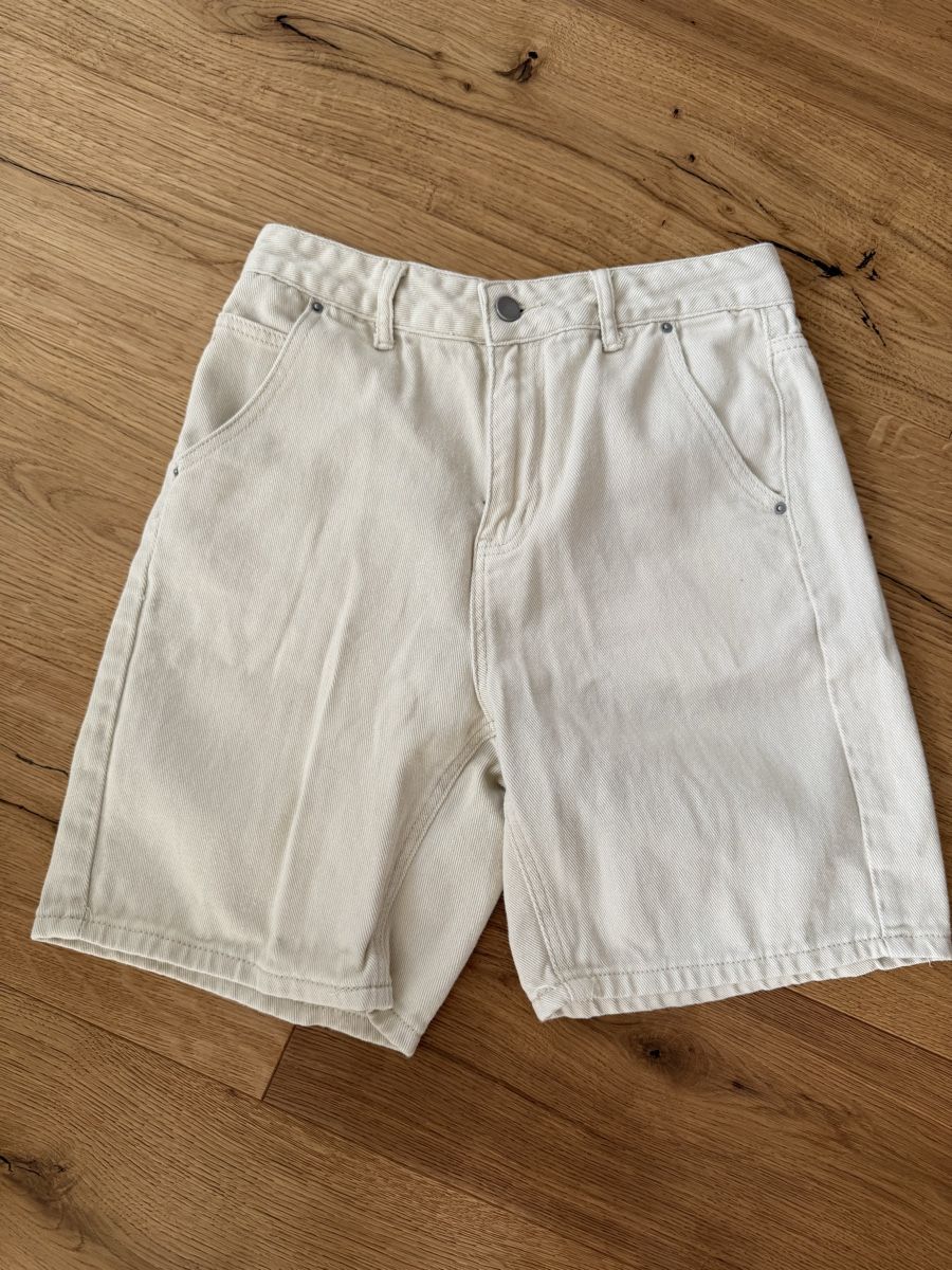 Shein Jeans: Shorts – Neu (gemäss Beschreibung) aus Andwil SG von Skyline21