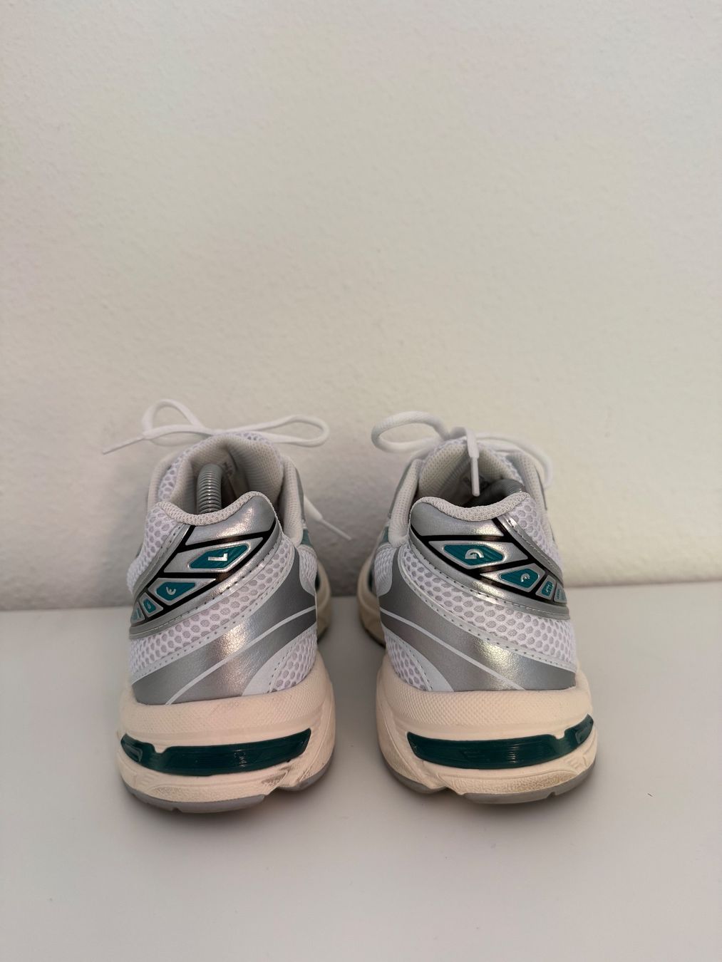 Scarpe da uomo: Asics Gel-1130 Sneaker Neu!!! – Nuovo (secondo la descrizione) da Basel venduto da yves0001 4