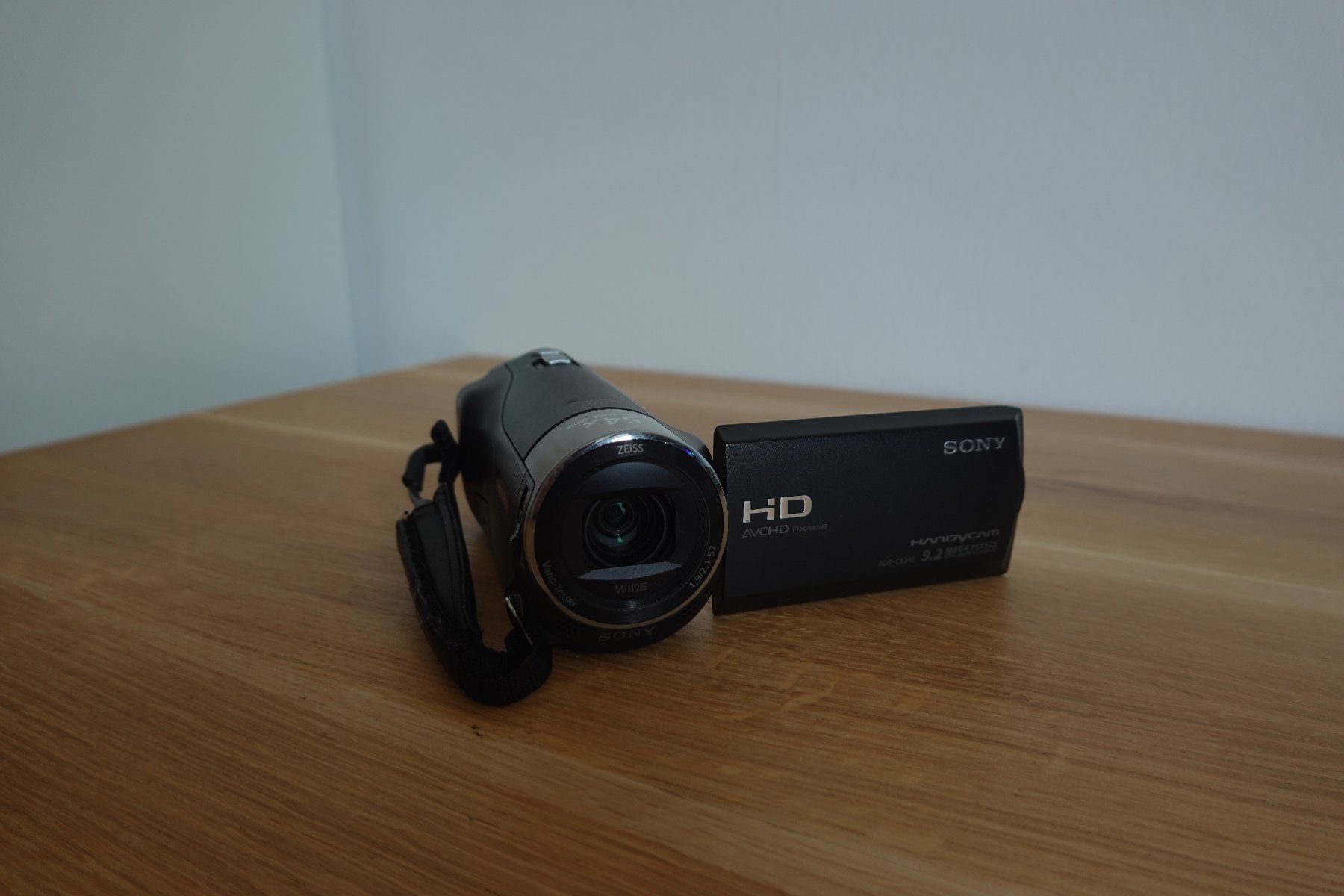 Sony Caméscopes: Sony Handycam HDR-CX240 – D'occasion à Fribourg par mar_9vlt