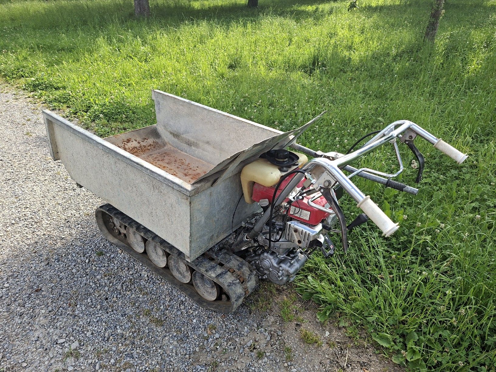 Honda Tutte le macchine: Raupentransporter Honda HP 400 – Usato da Niederuzwil venduto da Dakitiki 7