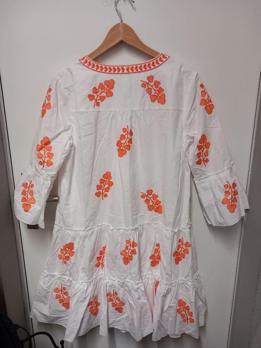 Alba Moda Vestiti: Sommerkleid Alba Moda Gr.42 – Usato da Gwatt (Thun) venduto da umwelt-brocki 3