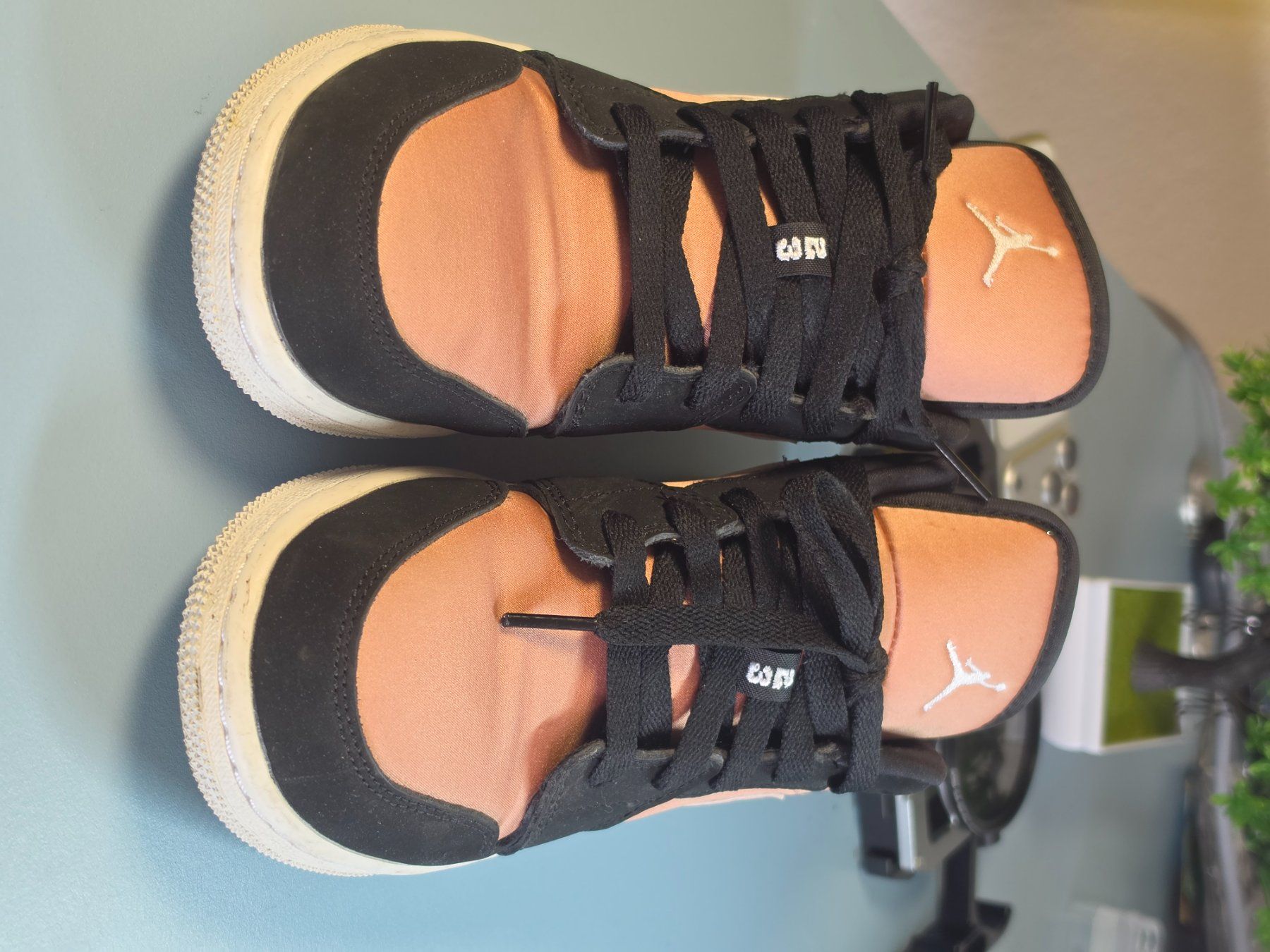 Jordan Scarpe da donna: Air Jordan Rose Gold – Usato da Zürich venduto da dyl_d9vj 1