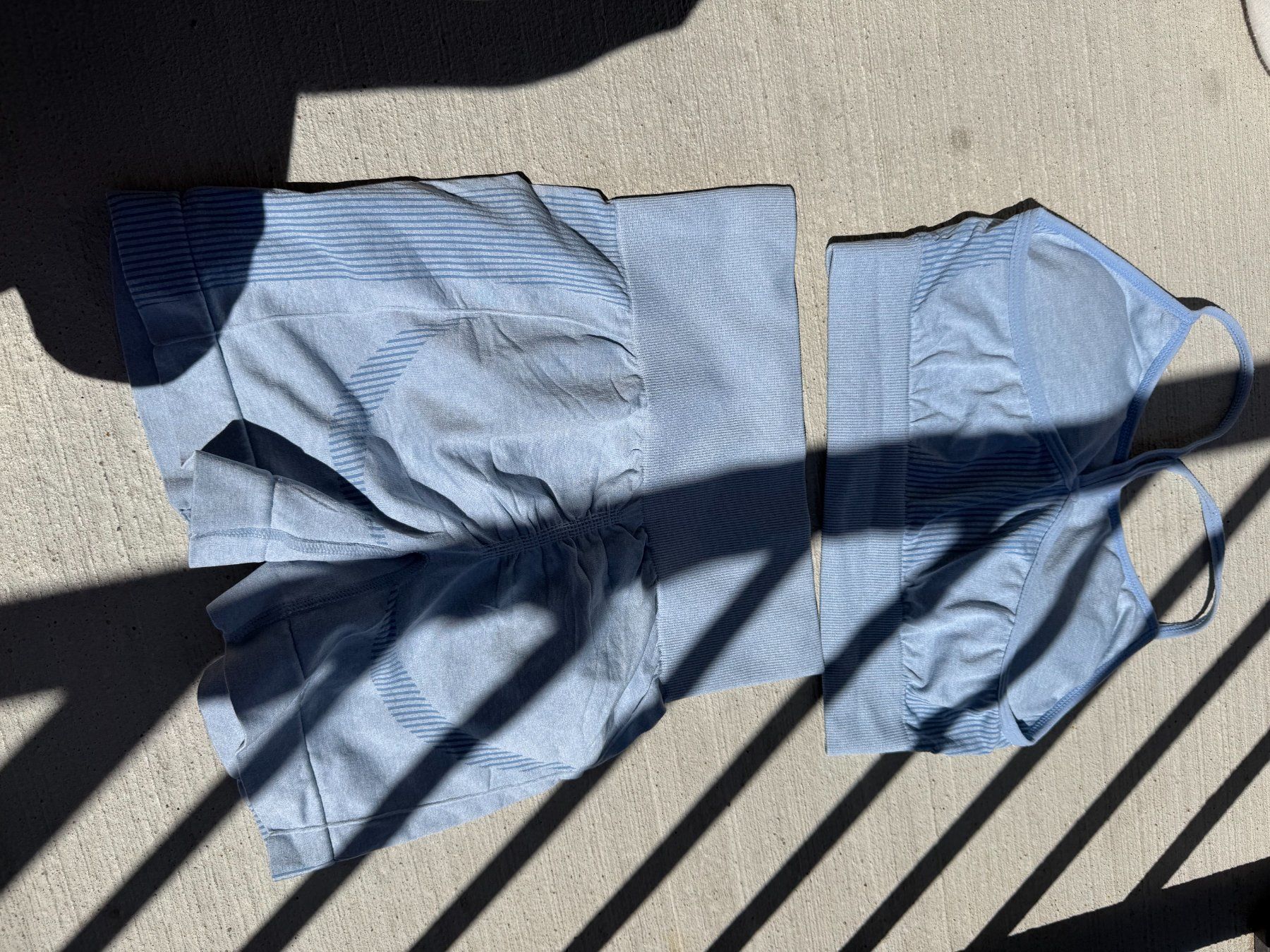 Kleiderpakete: Sport Set, Hellblau, Grösse S, Sommer! – Gebraucht aus Riehen von edu_92w7 6