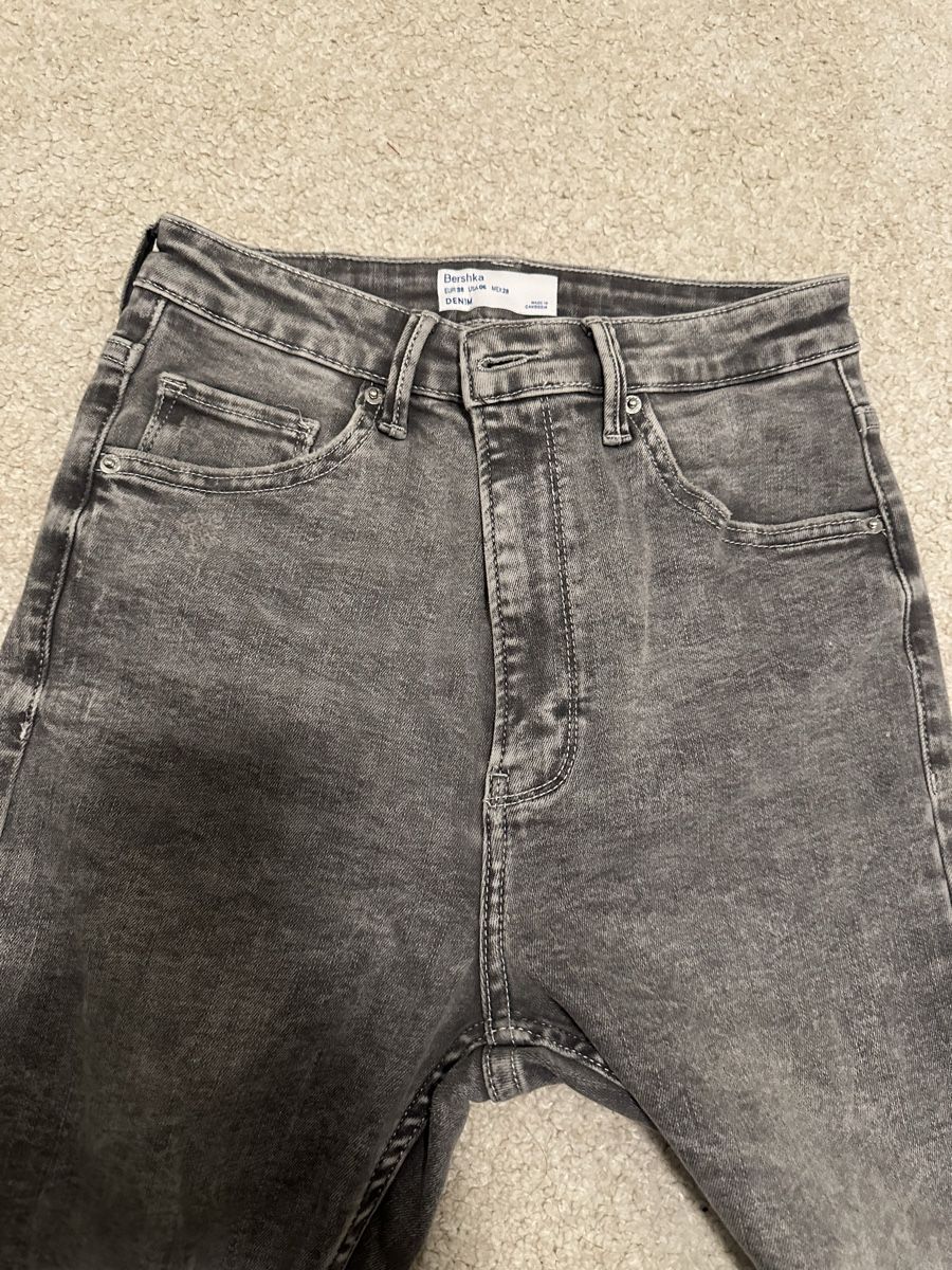 Bershka Jeans: Jeans Bershka | 38 | grau – Nuovo (secondo la descrizione) da Spreitenbach venduto da Sujrkwxl 1