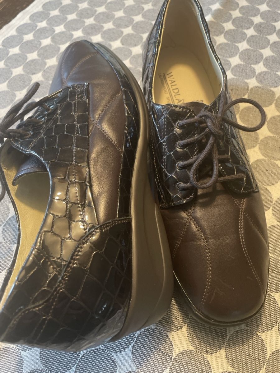 Scarpe da donna: Ungetragene Waldläufer Halbschuhe, 7 1/2 – Usato da Basel venduto da Jul17