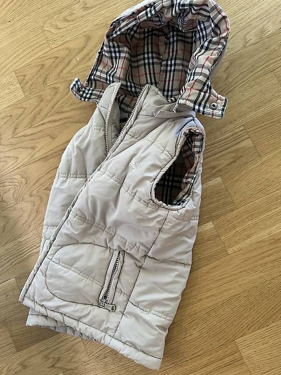 Autres vêtements garçon: Weste Kind ca 7Jahre – D'occasion à Bern par ber_h76c 1