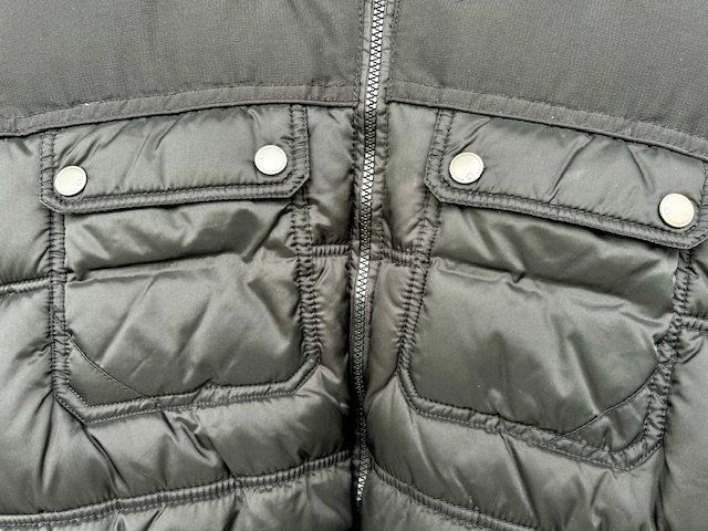 C&A Gilet & Giacche: Dicke schwarze Stepp-Weste – Usato da Ottikon venduto da lo99 2