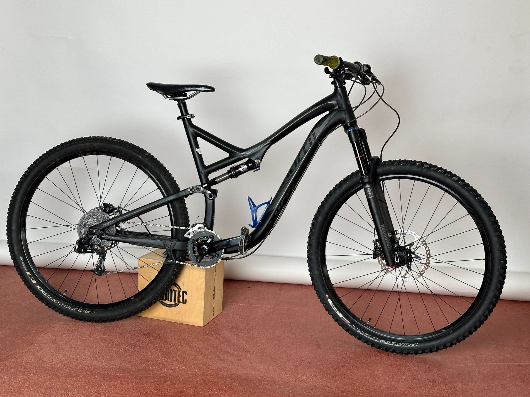 Specialized Velos: Specialized stumpjumper XL 2014 – Gebraucht aus Berikon von