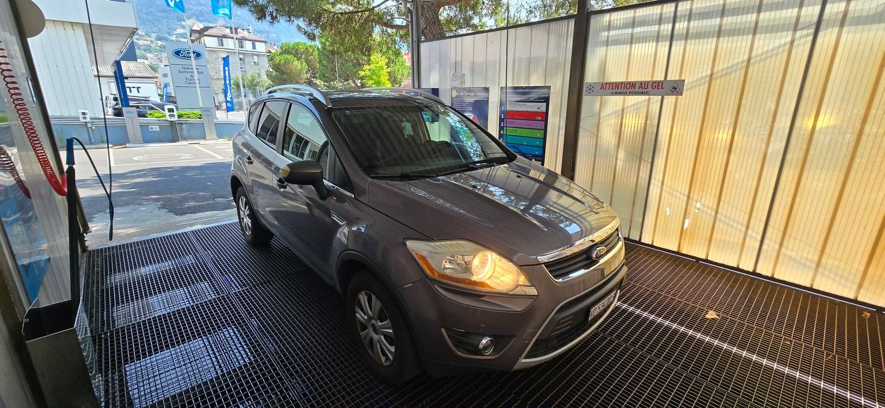 Ford Autos: Ford kuga Diesel  – Gebraucht aus Montreux von aqu_rmd6 1