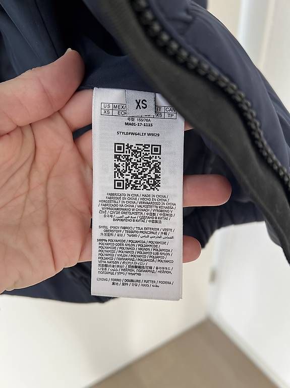 Guess Jacken: Doudoune GUESS TAILLE XS – Gebraucht aus Renan BE von Mme_balec 2