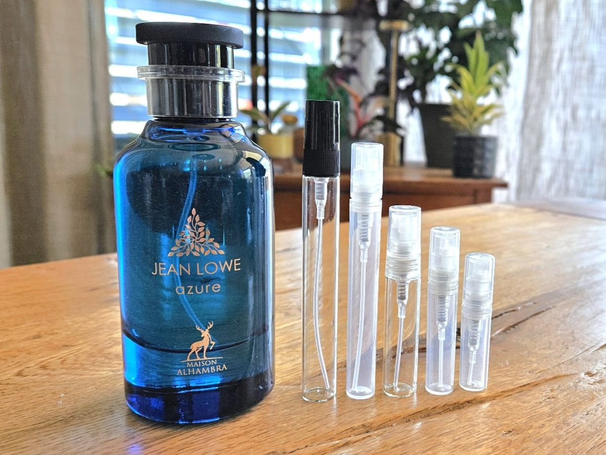 Profumi & Eau de Toilette: Jean Lowe Azure - 3ml Abfüllung – Usato da Zürich venduto da Flatus