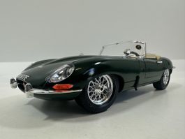 1961 Jaguar E Type Cabriolet 1:18, dunkelgrün, BBURAGO