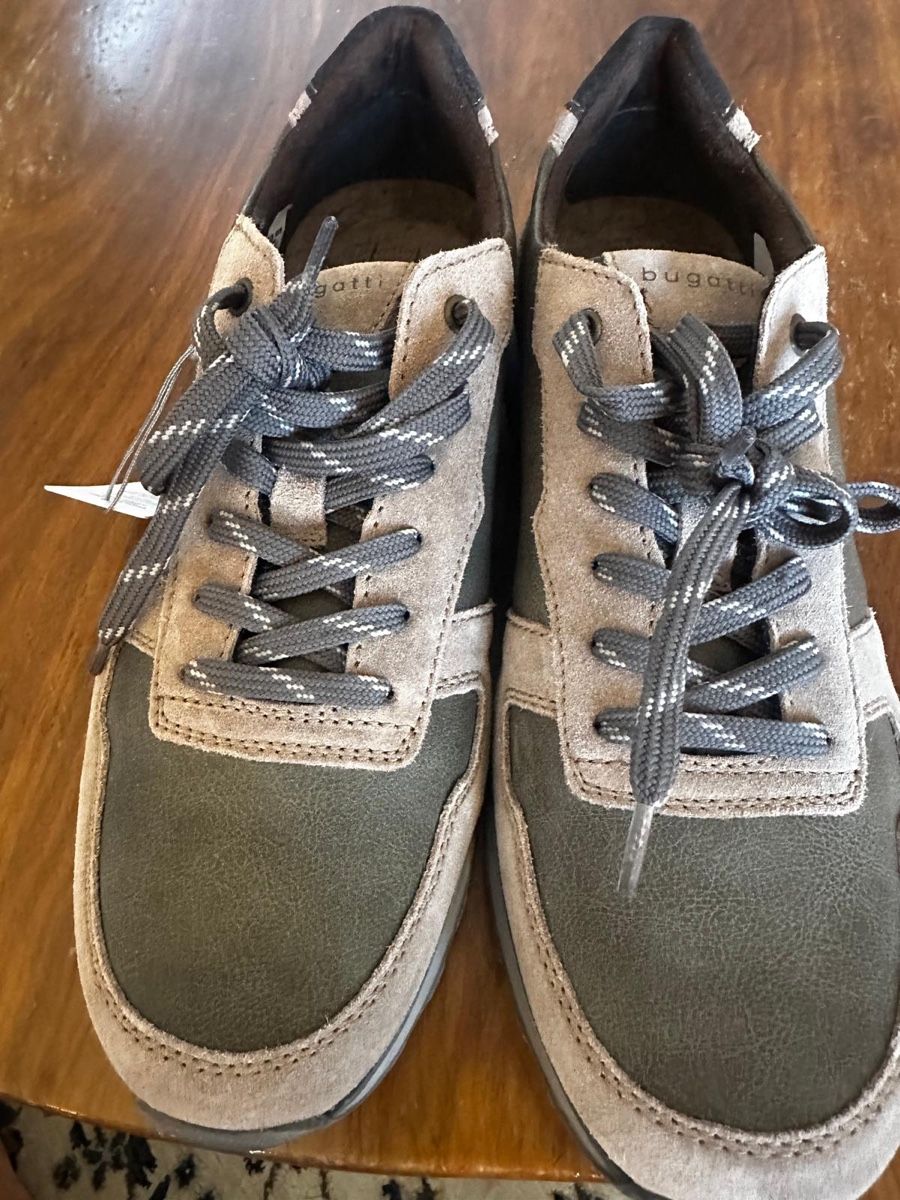 Bugatti Chaussures hommes: Bugatti Herrenschuhe Grösse 45, NEU – Neuf (Voir description) à Dietlikon par ciganolimao 2