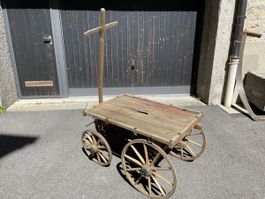 Chariot Ancien en Bois Massif - Décoration Rustique Unique