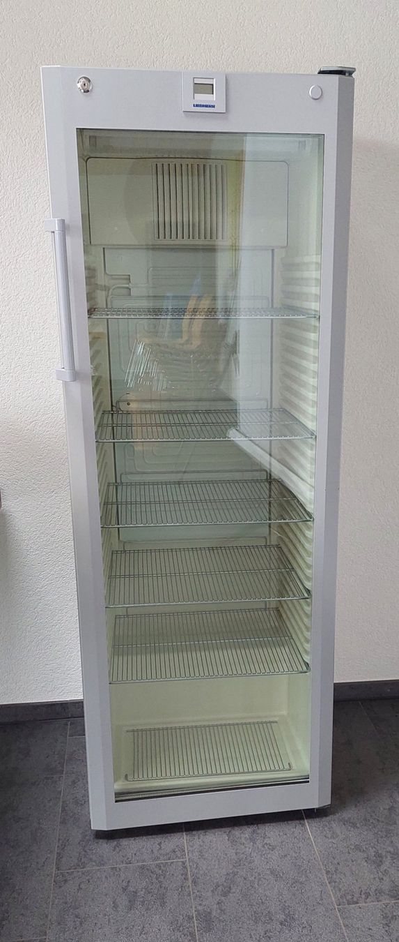 Liebherr Frigoriferi: Kühlschrank – Usato da Hofstatt venduto da pet_d5bm