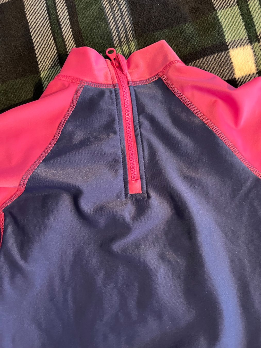 Costumi da bagno: UV-Schutz-Badeoberteil mit langen Ärmeln, Größe 110 – Usato da Brugg AG venduto da deb_57xk 3