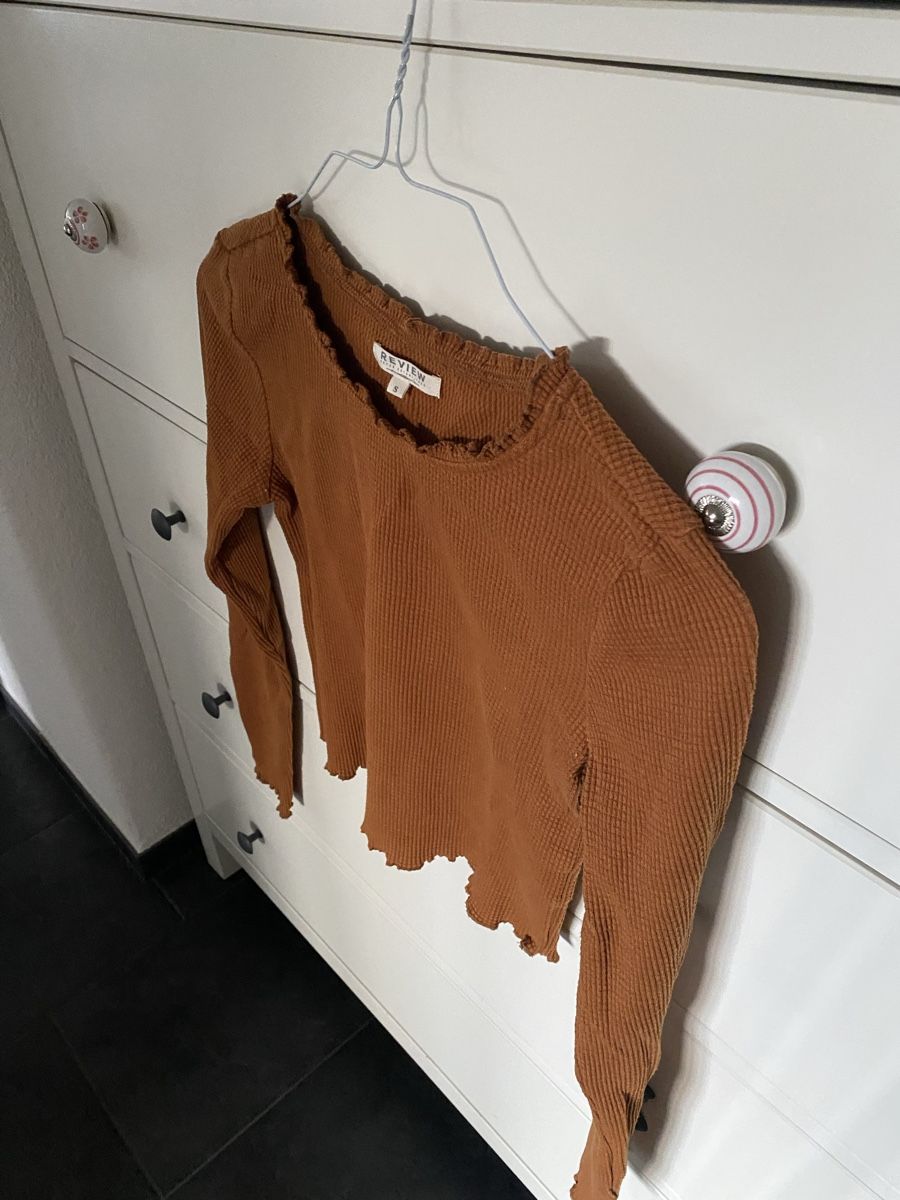 Pullover & Sweatshirts: Kurzpulli von Reviev, gerippt, Gr. S,   – Neu (gemäss Beschreibung) aus Goldau von Rjn 2