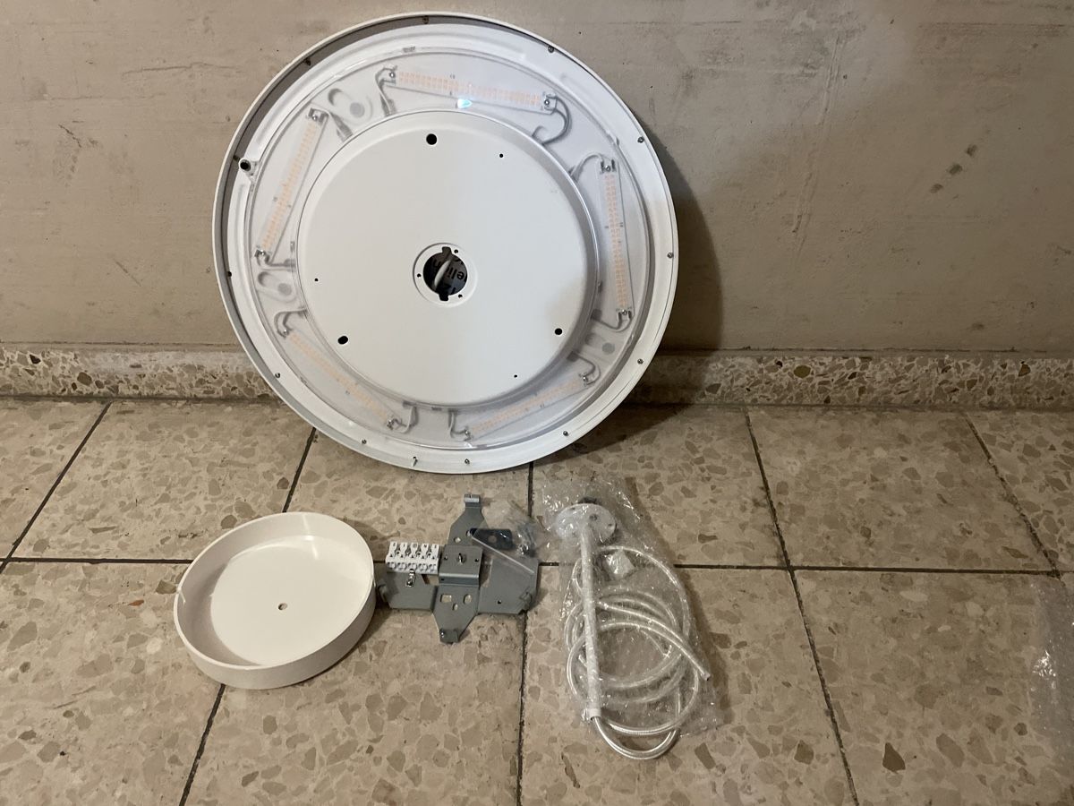 Lampadari & plafoniere: Neue LED Deckenleuchte, Durchmesser 46 cm, Top Zustand! – Nuovo (secondo la descrizione) da Gossau SG venduto da Krokodil344 1